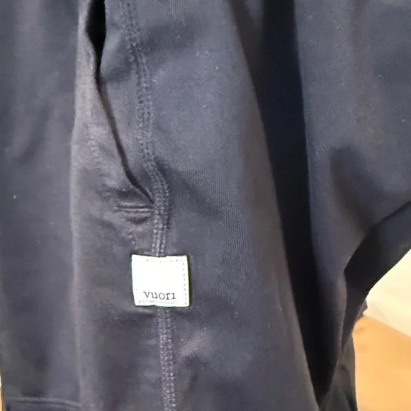 Vuori Women’s Black Drawstring bootcut pants. Small. - Picture 4 of 4